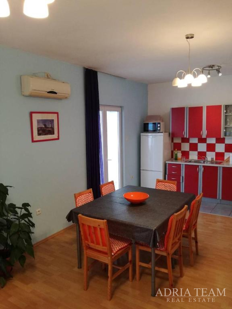 HOUSE 200 m FROM THE SEA - MASLENICA