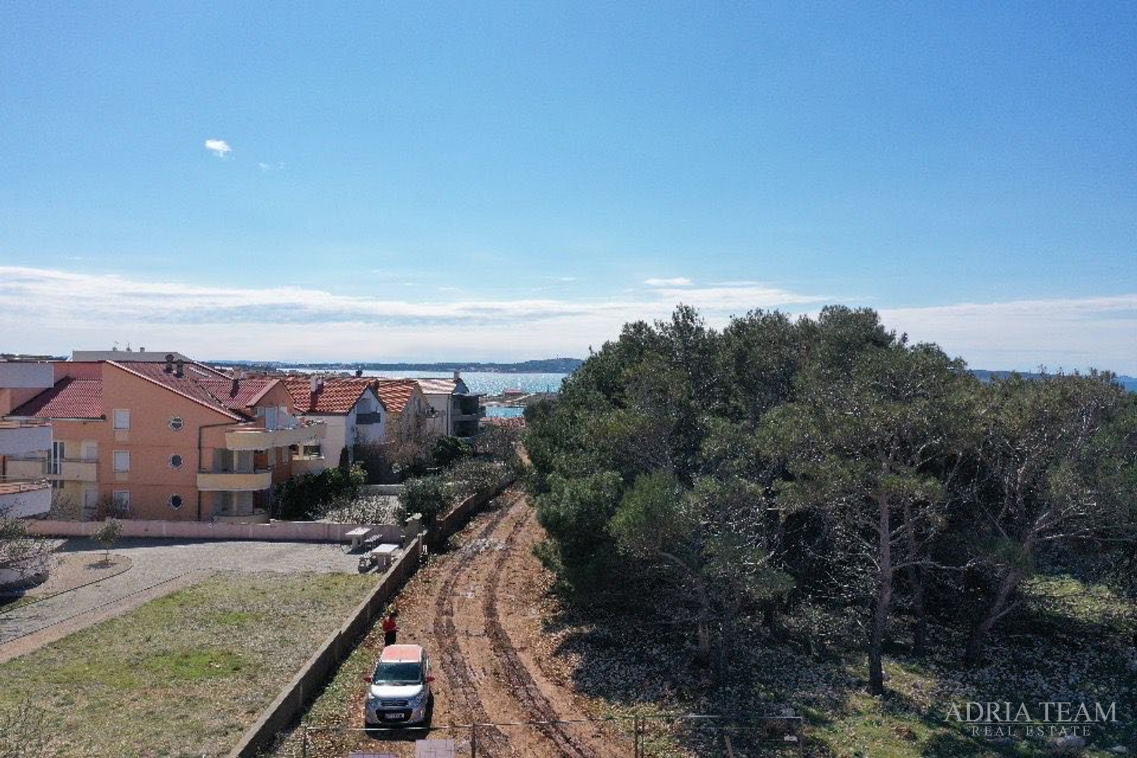 APARTMENTS IN A RESIDENTIAL BUILDING IN NEW CONSTRUCTION, 270 m FROM THE SEA - POVLJANA, PAG