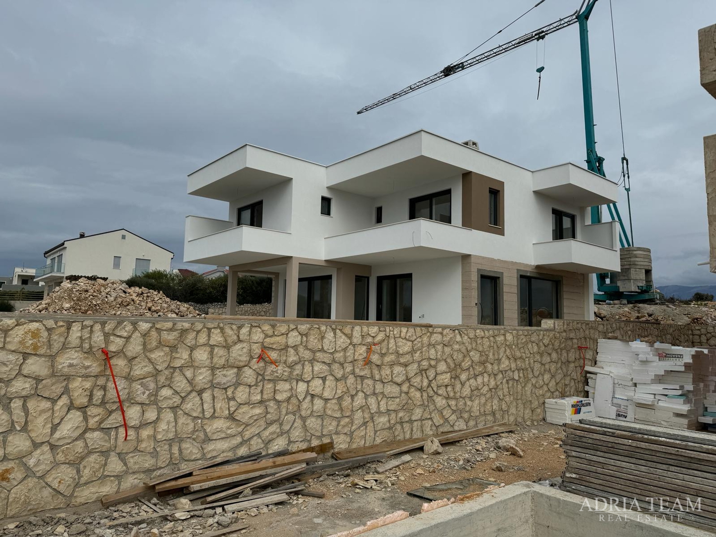 FAMILY HOUSES, NEW BUILD - NOVALJA, ŠKUNCINI APARTMENT