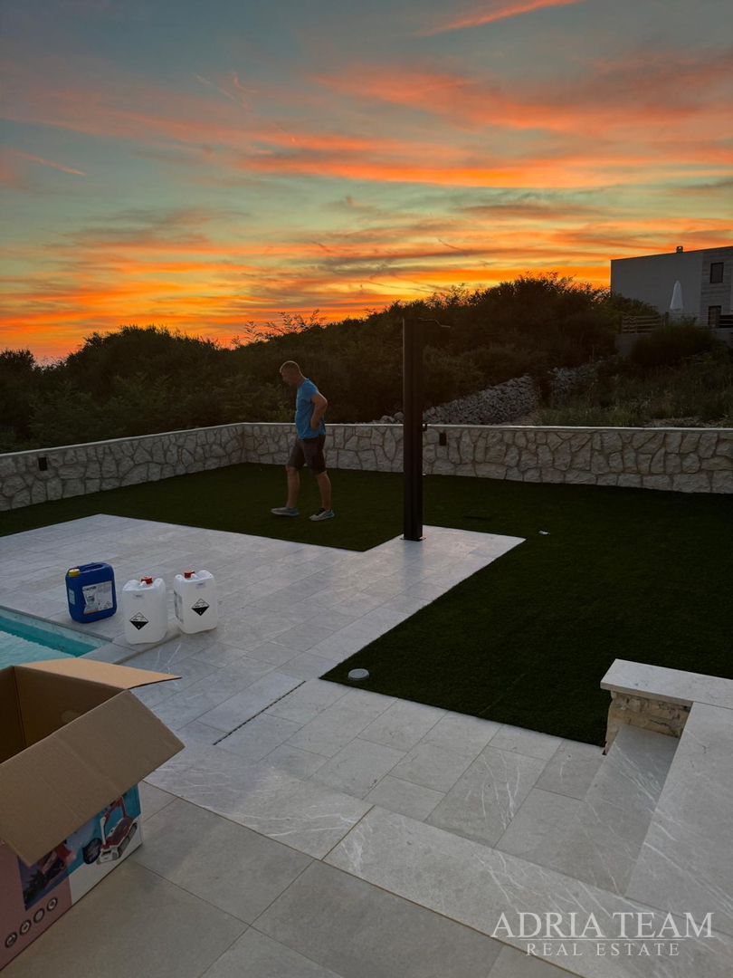 FAMILY HOUSES, NEW BUILD - NOVALJA, ŠKUNCINI APARTMENT