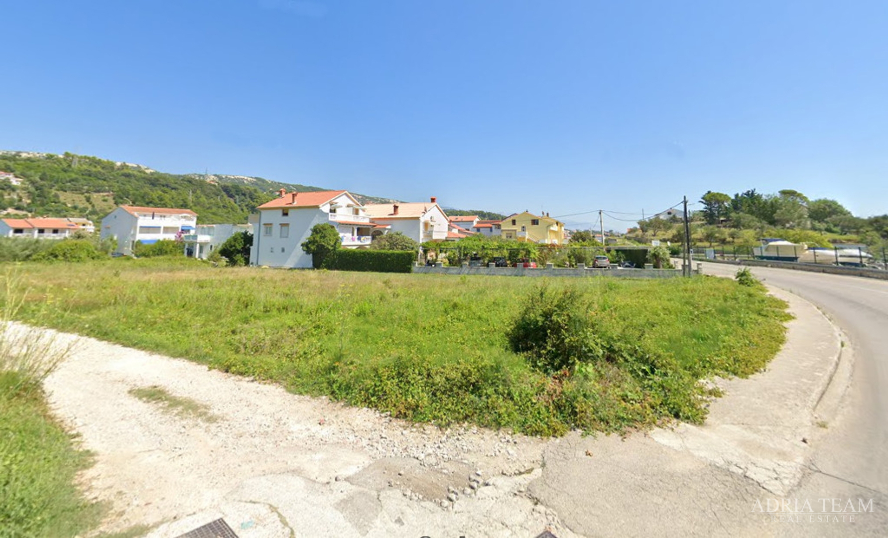 IZVRSNA PRILIKA!!! GRAĐEVINSKA ZEMLJIŠTA , 800 m OD PLAŽE, MUNDANIJE - RAB