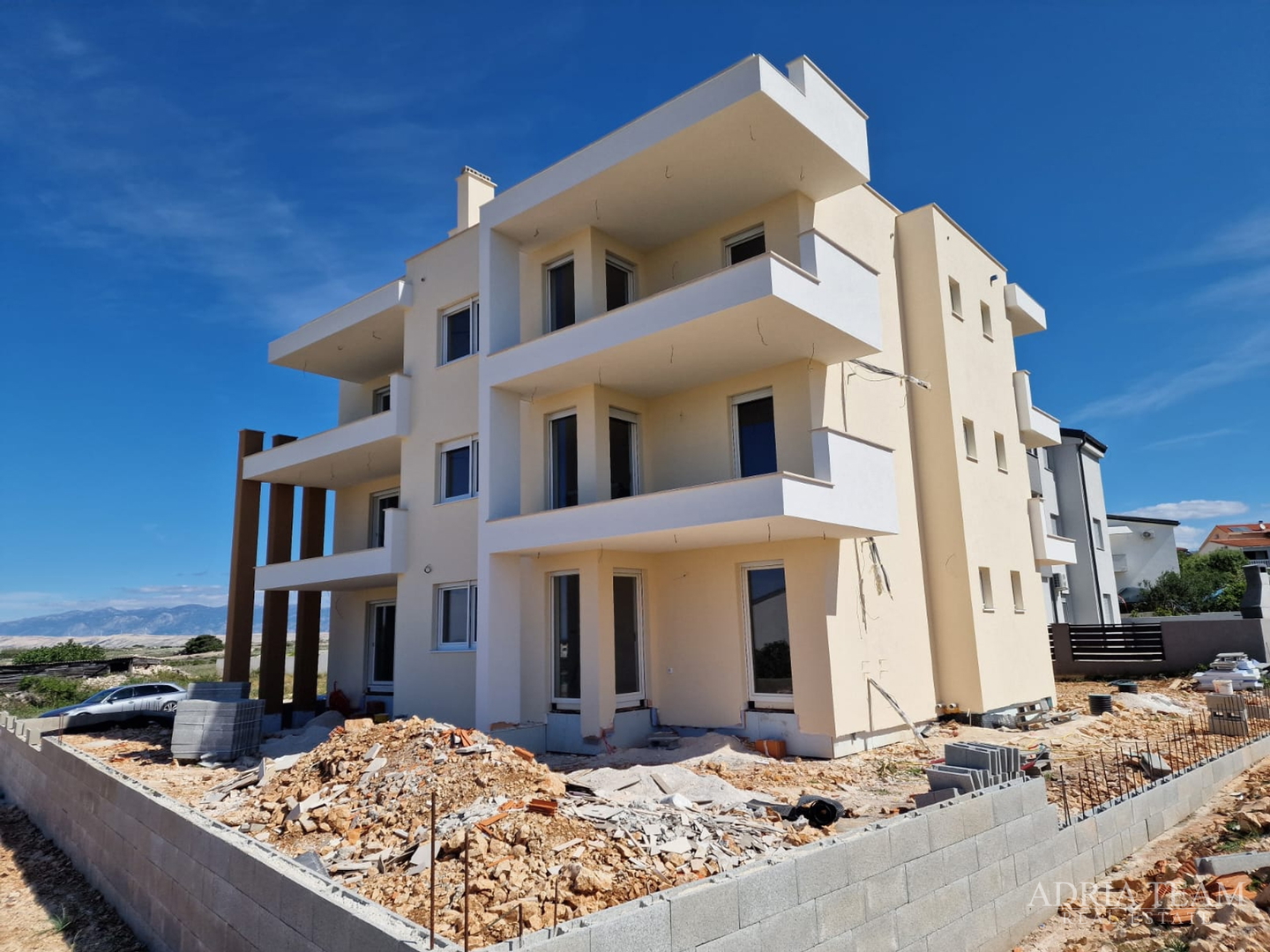 MEERBLICK-APARTMENTS, NEUBAU - POVLJANA, PAG