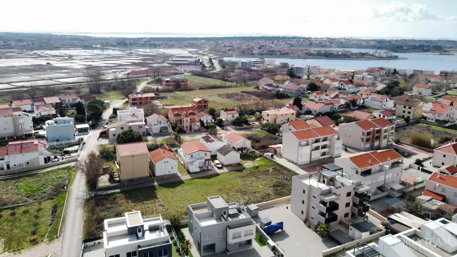 APARTMANI S POGLEDOM NA MORE, NOVOGRADNJA - NIN