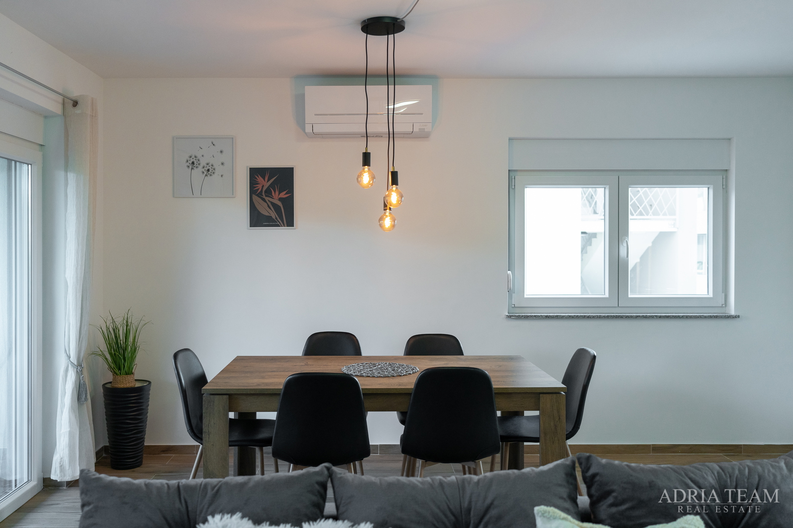 WOHNUNGEN IN EINEM WOHNHAUS - VIR