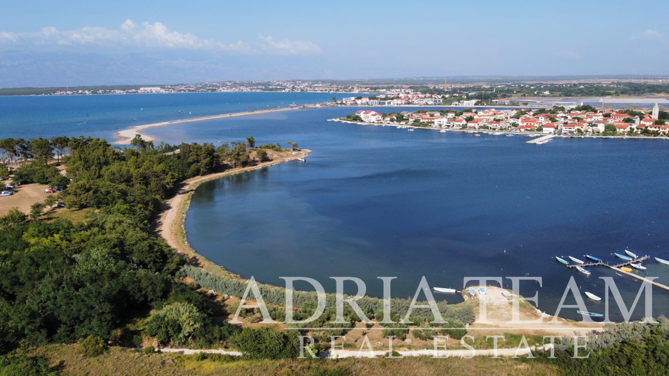 GRAĐEVINSKO ZEMLJIŠTE PRVI RED DO MORA S PROJEKTOM ZA VILU, TOP POZICIJA!!  - NIN-ZATON