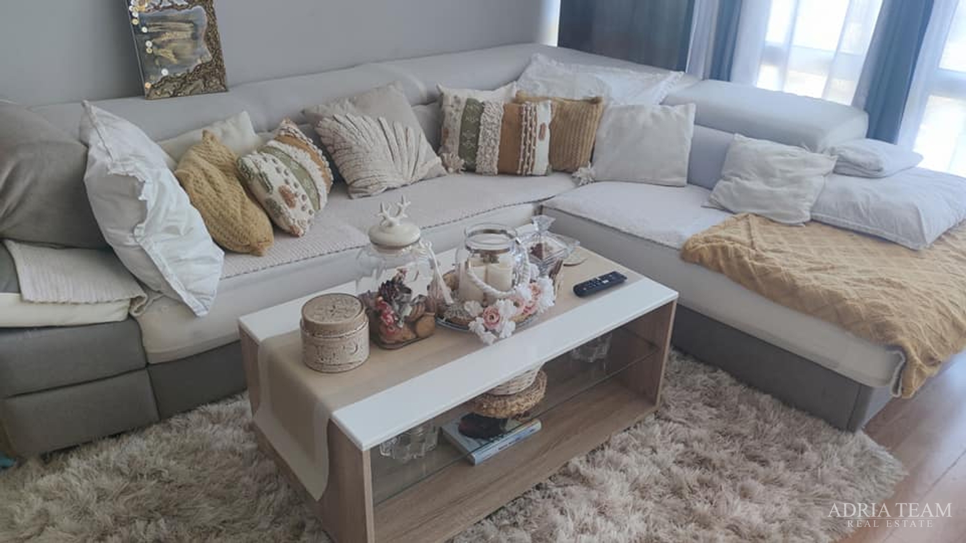 ONE BEDROOM APARTMENT, EXCELLENT OPPORTUNITY FOR COMMERCIAL OR RESIDENTIAL SPACE - BILI BRIG, ZADAR