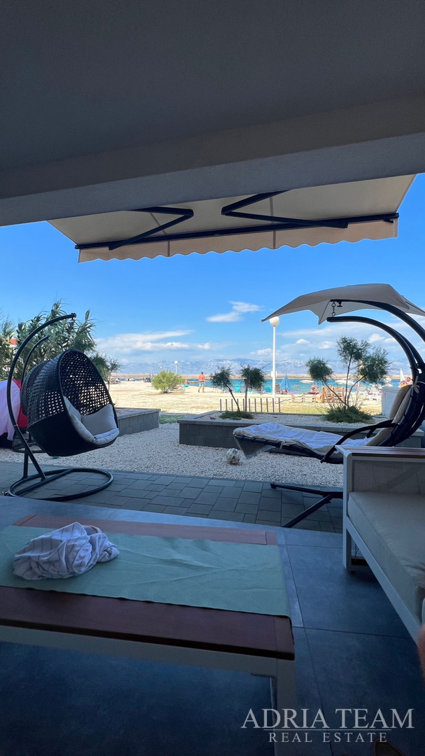 APARTMENT IN THE FIRST ROW TO THE SEA, FULLY FURNISHED - VIR