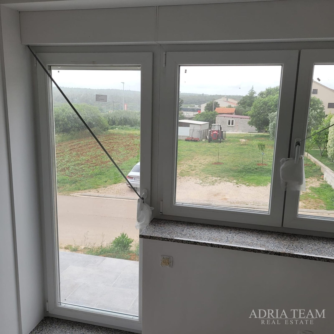 APARTMANI U STAMBENOJ ZGRADI S VRTOM, MIRNA I TIHA POZICIJA, POSEDARJE - ZADAR