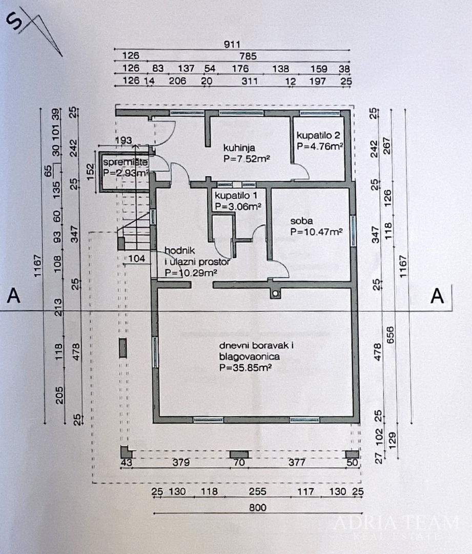 KUĆA S TRI STAMBENE JEDINICE I UREĐENIM VRTOM - NEVIĐANE, PAŠMAN