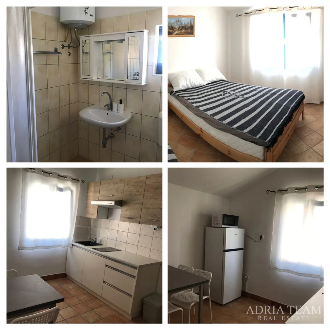 PREUREĐENA KUĆA S POGLEDOM NA MORE I 4 STAMBENE JEDINICE - VIR