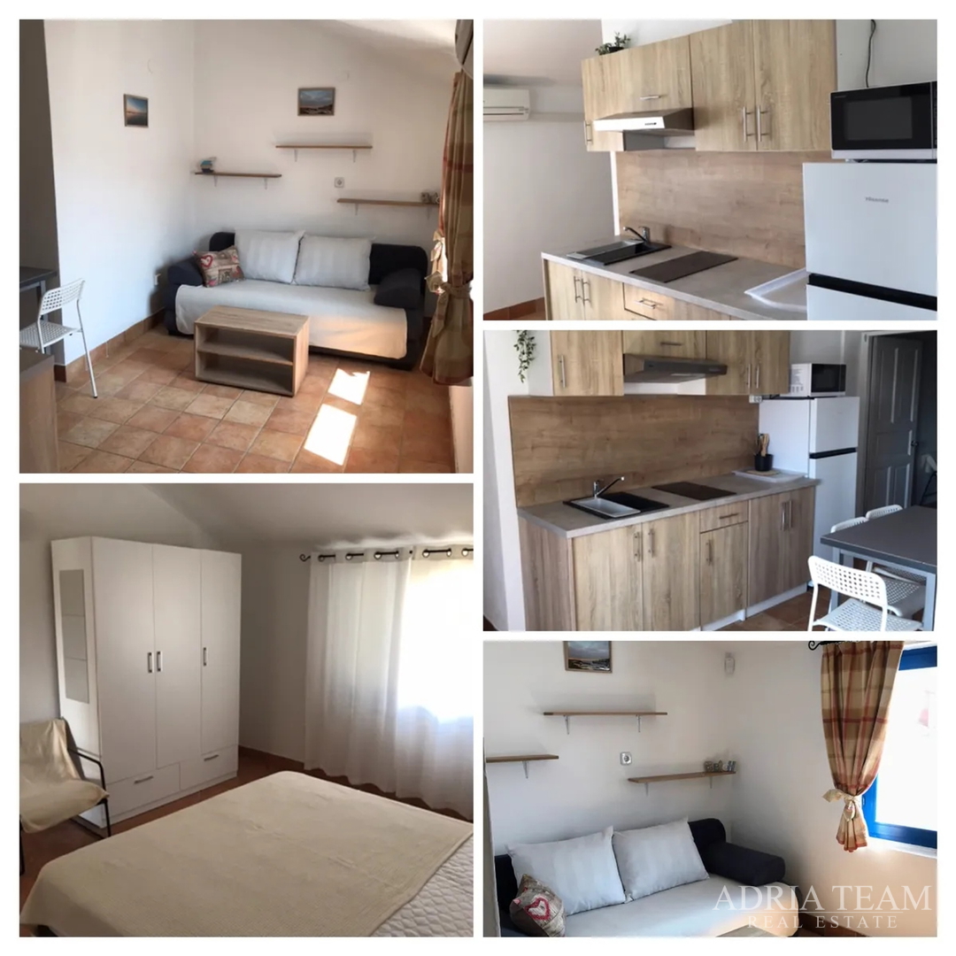 PREUREĐENA KUĆA S POGLEDOM NA MORE I 4 STAMBENE JEDINICE - VIR