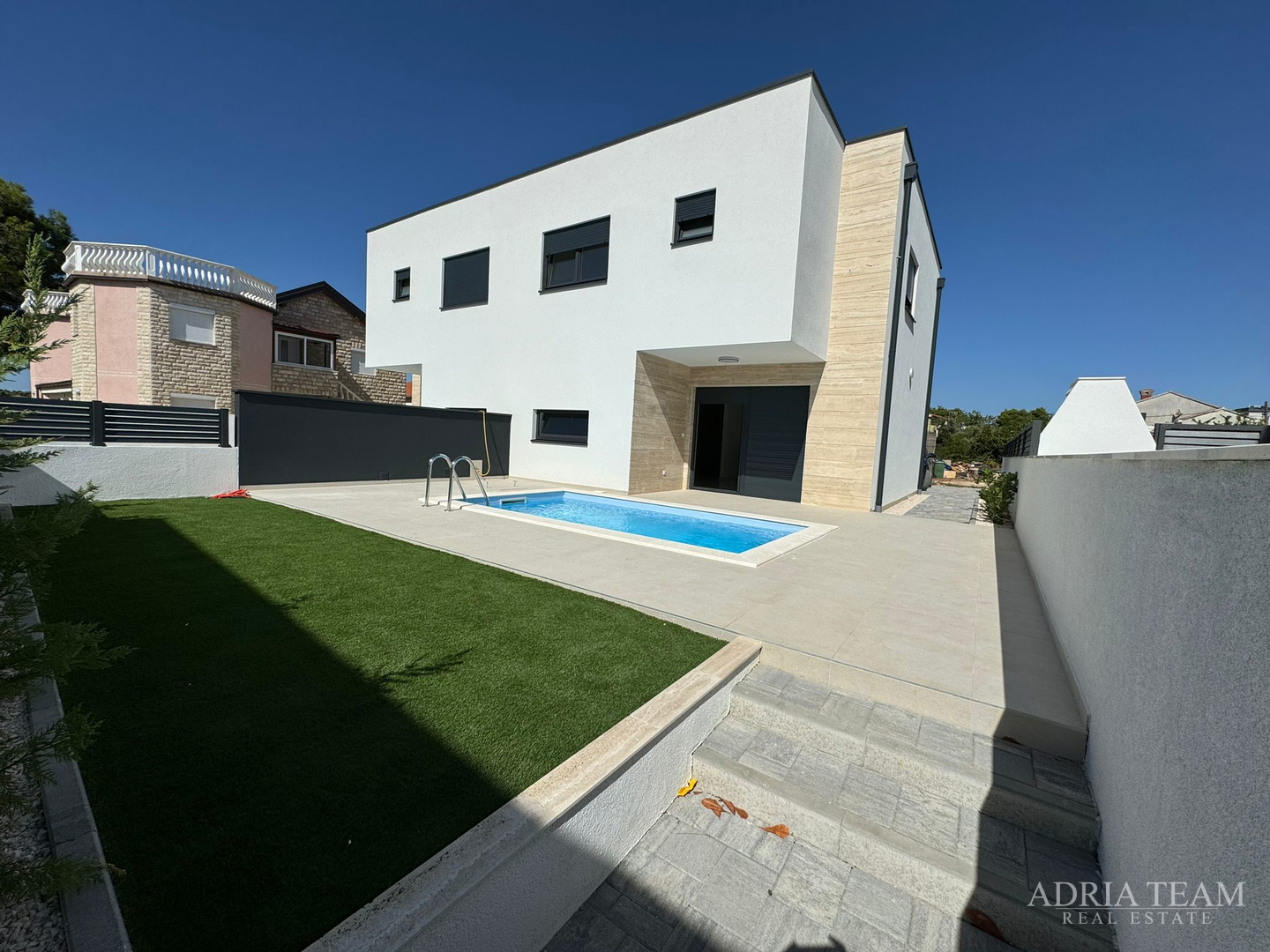 POLOVICA DVOJNE KUĆE,  NOVOGRADNJA - VIR