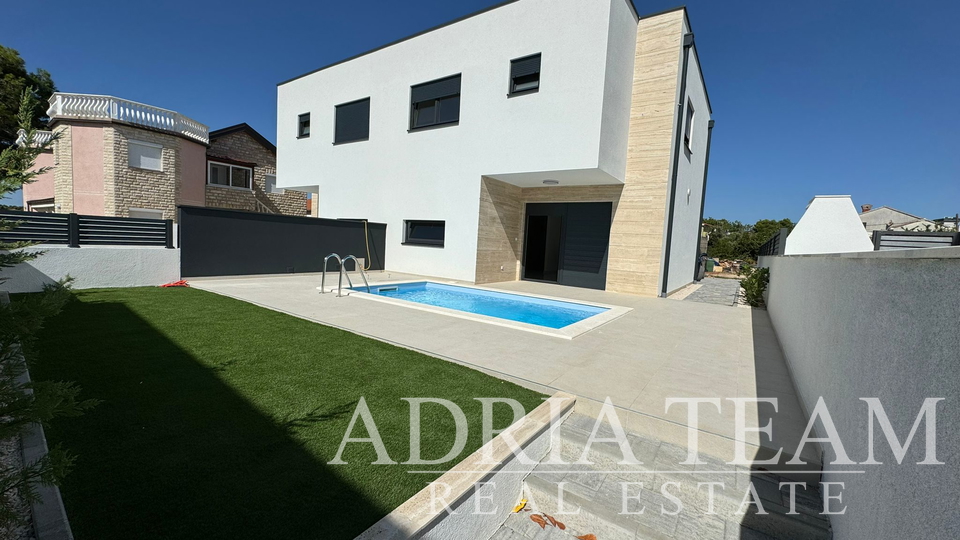 House, 257 m2, For Sale, Vir