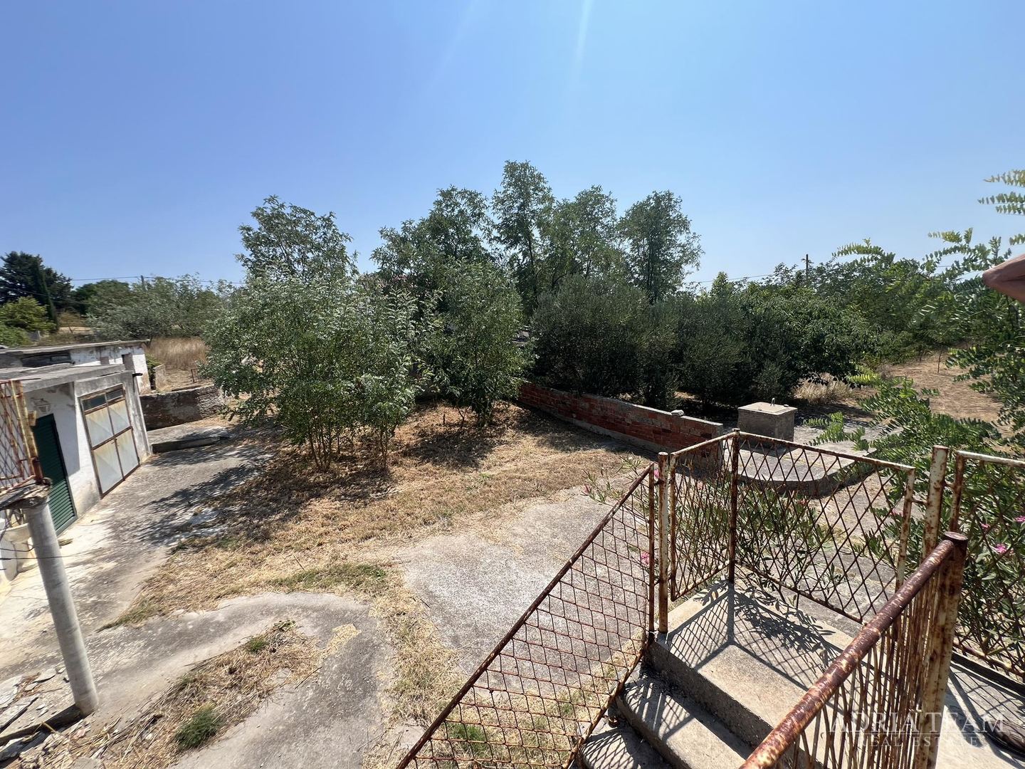 IZVRSNA PRILIKA!! GRAĐEVINSKO ZEMLJIŠTE - 2814 m2 - MIRNA I TIHA POZICIJA! POGLED NA MORE! VRSI - ZADAR