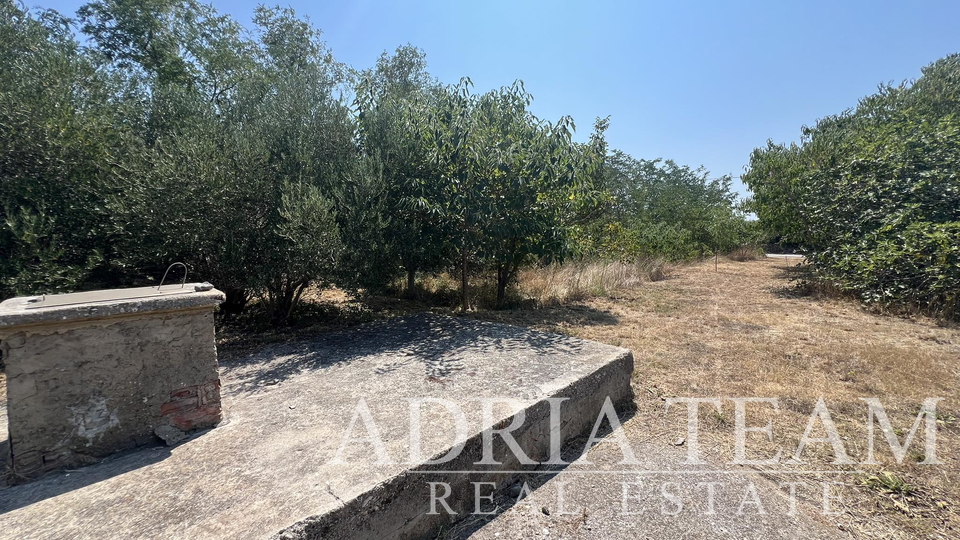 EXCELLENT OPPORTUNITY!! BUILDING LAND - 2814 m2 - PEACEFUL AND QUIET POSITION! SEA VIEW! VRSI - ZADAR