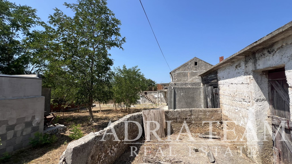 EXCELLENT OPPORTUNITY!! BUILDING LAND - 2814 m2 - PEACEFUL AND QUIET POSITION! SEA VIEW! VRSI - ZADAR