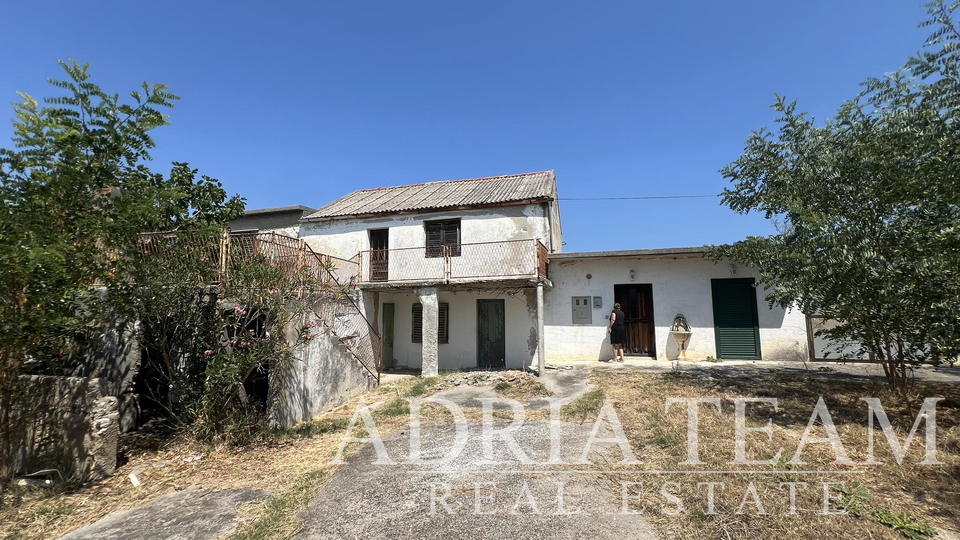 EXCELLENT OPPORTUNITY!! BUILDING LAND - 2814 m2 - PEACEFUL AND QUIET POSITION! SEA VIEW! VRSI - ZADAR