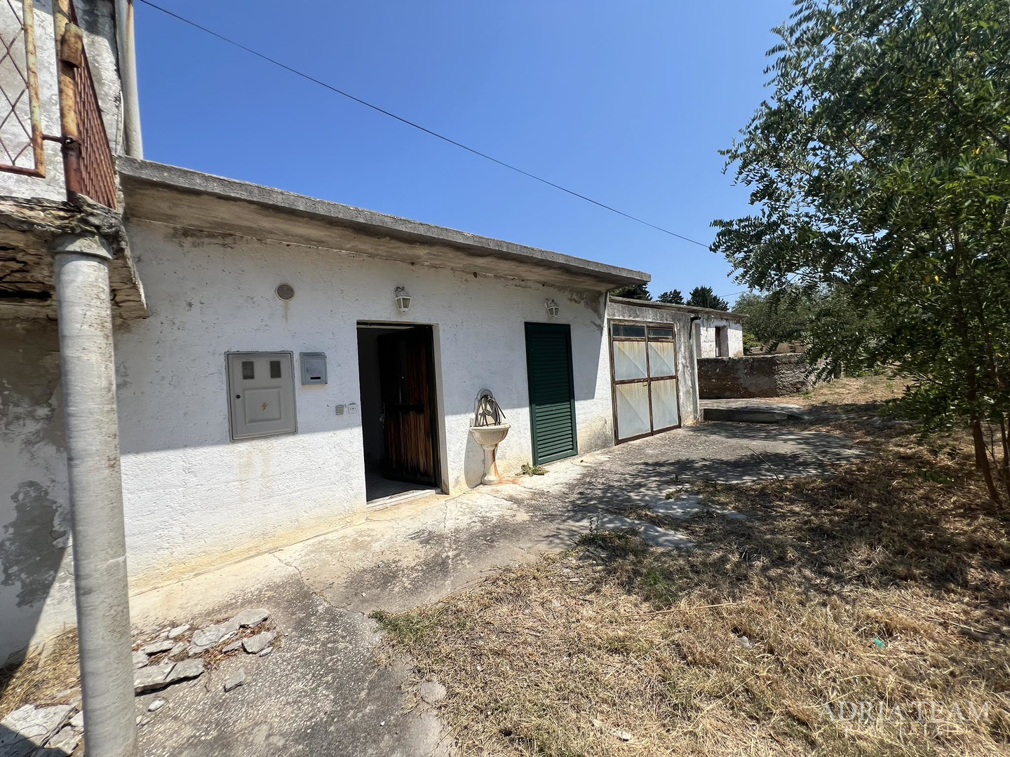 IZVRSNA PRILIKA!! GRAĐEVINSKO ZEMLJIŠTE - 2814 m2 - MIRNA I TIHA POZICIJA! POGLED NA MORE! VRSI - ZADAR