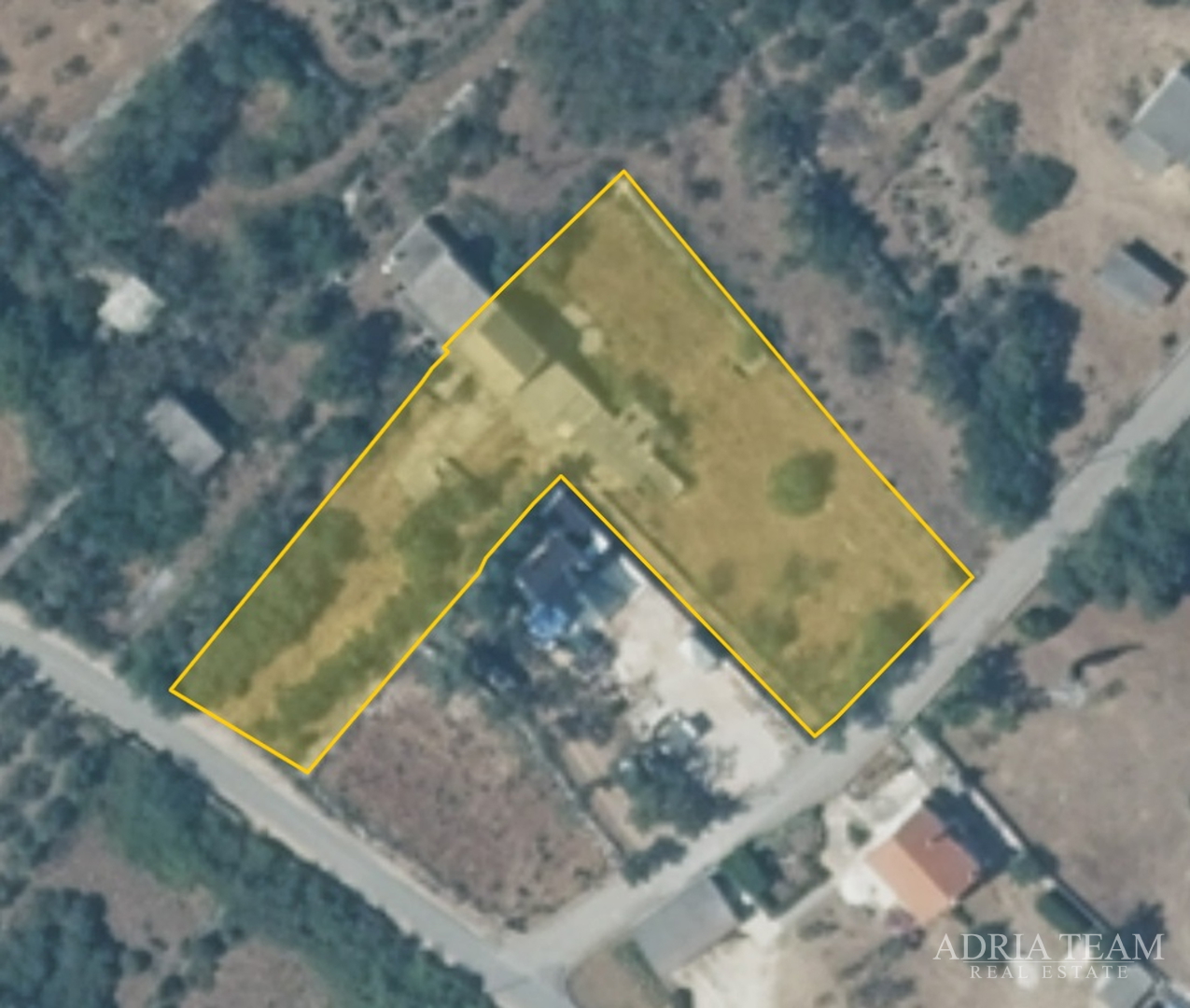 IZVRSNA PRILIKA!! GRAĐEVINSKO ZEMLJIŠTE - 2814 m2 - MIRNA I TIHA POZICIJA! POGLED NA MORE! VRSI - ZADAR