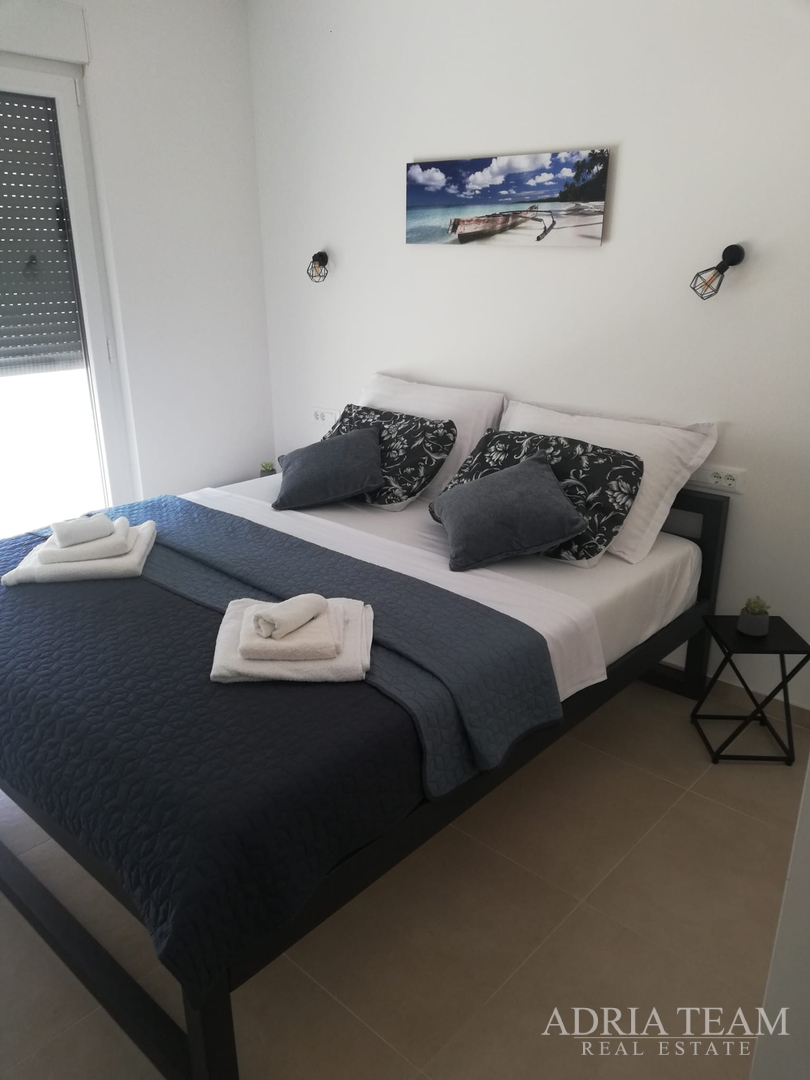 HERBSTAKTION! FERIENHAUS MIT POOL, 120 M VOM MEER ENTFERNT, NIN - ZADAR
