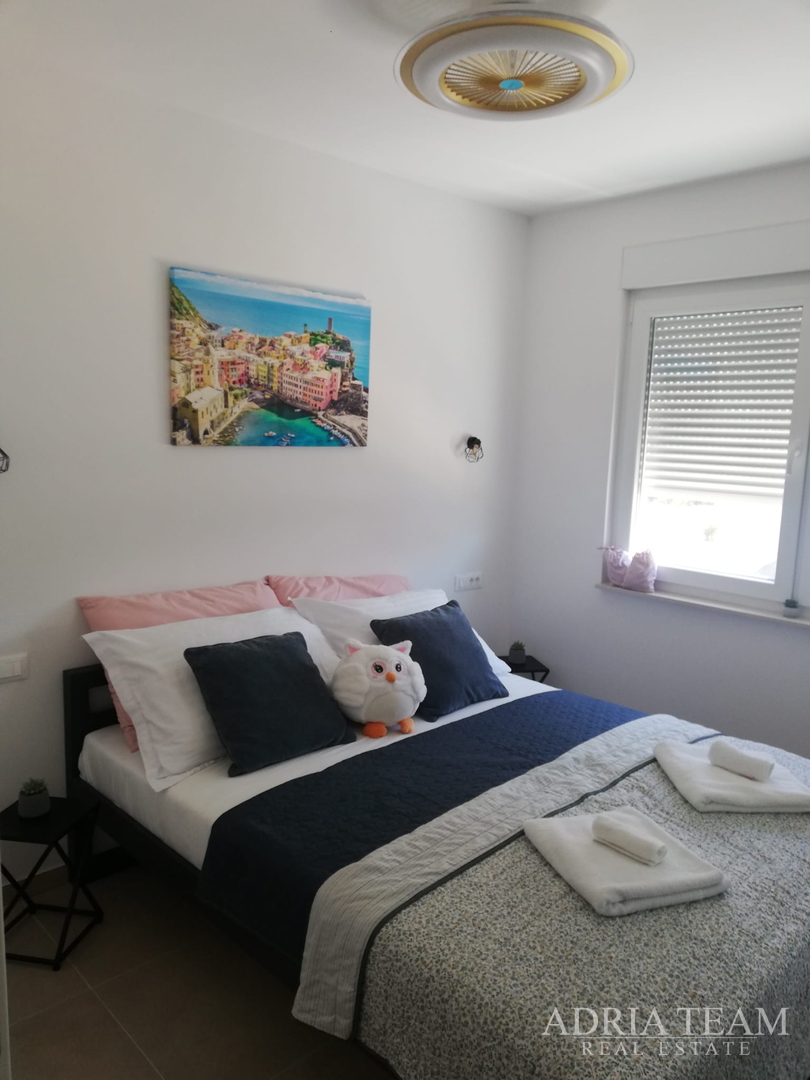HERBSTAKTION! FERIENHAUS MIT POOL, 120 M VOM MEER ENTFERNT, NIN - ZADAR