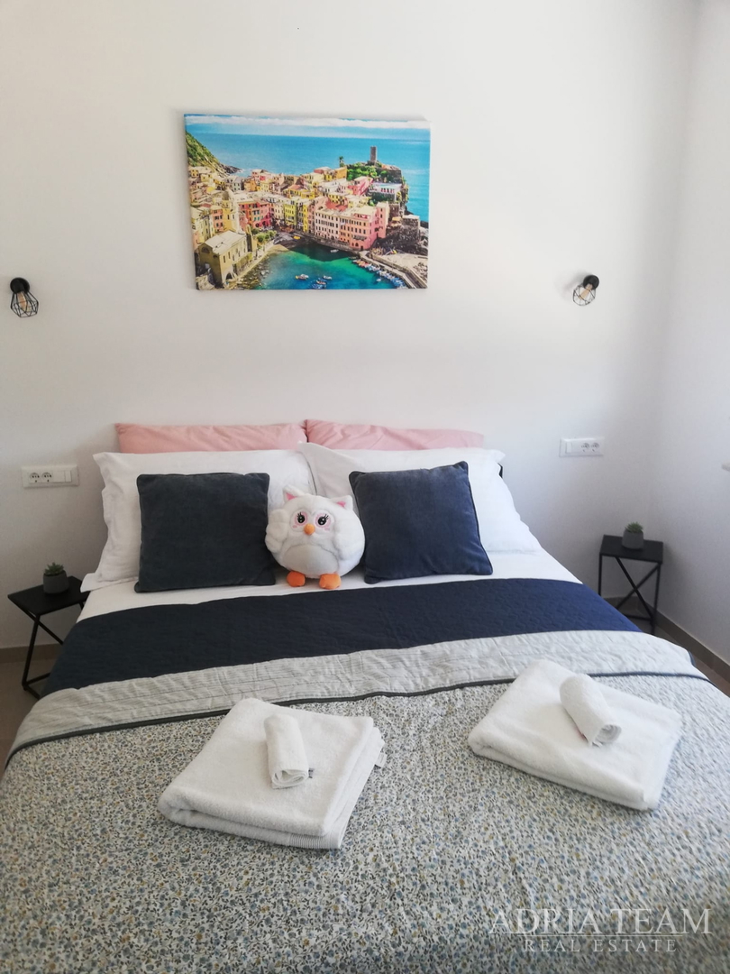 HERBSTAKTION! FERIENHAUS MIT POOL, 120 M VOM MEER ENTFERNT, NIN - ZADAR