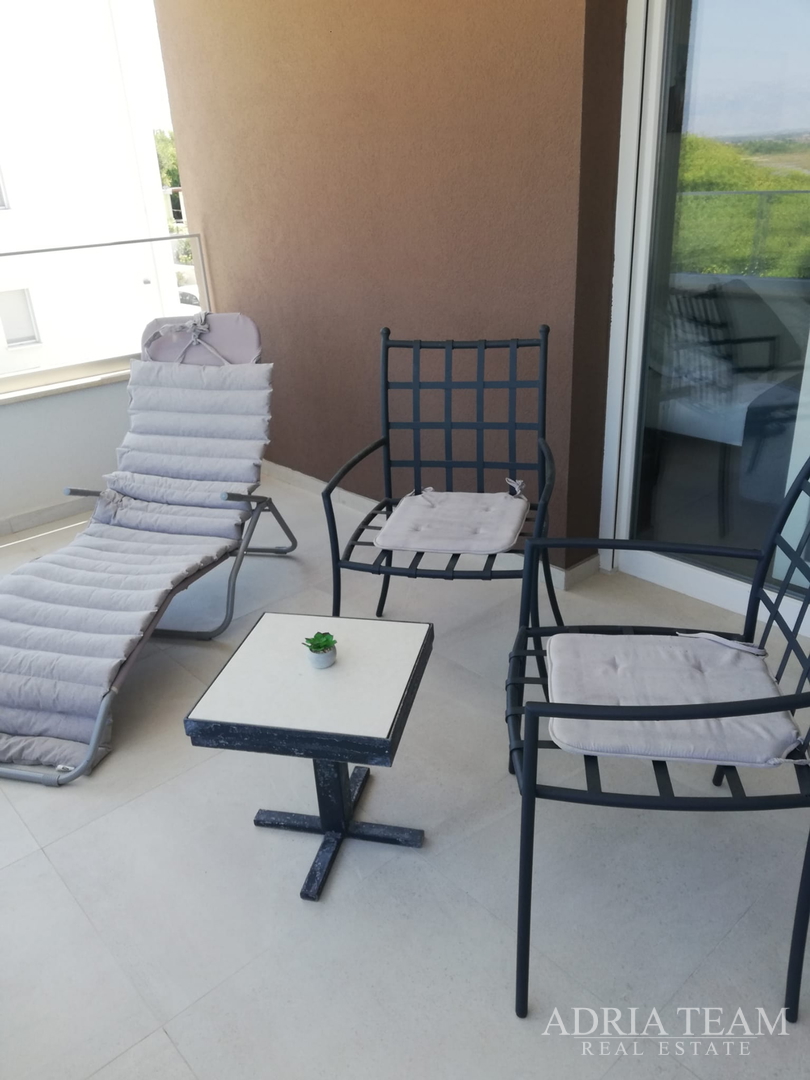 HERBSTAKTION! FERIENHAUS MIT POOL, 120 M VOM MEER ENTFERNT, NIN - ZADAR