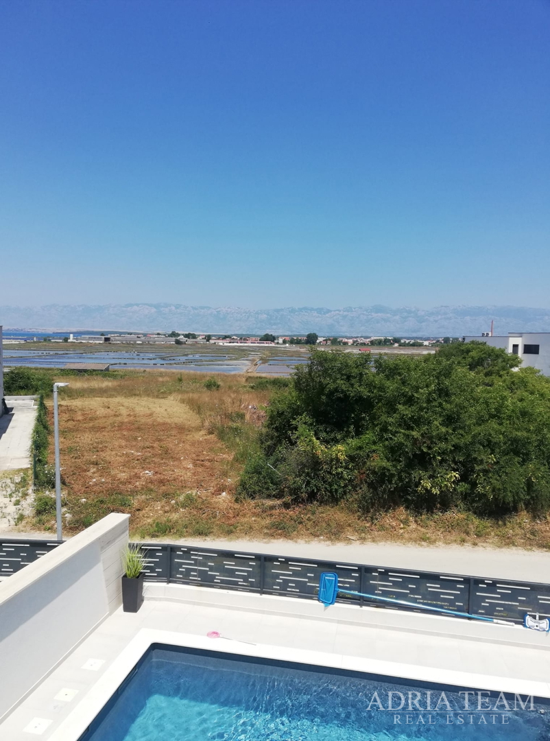 HERBSTAKTION! FERIENHAUS MIT POOL, 120 M VOM MEER ENTFERNT, NIN - ZADAR