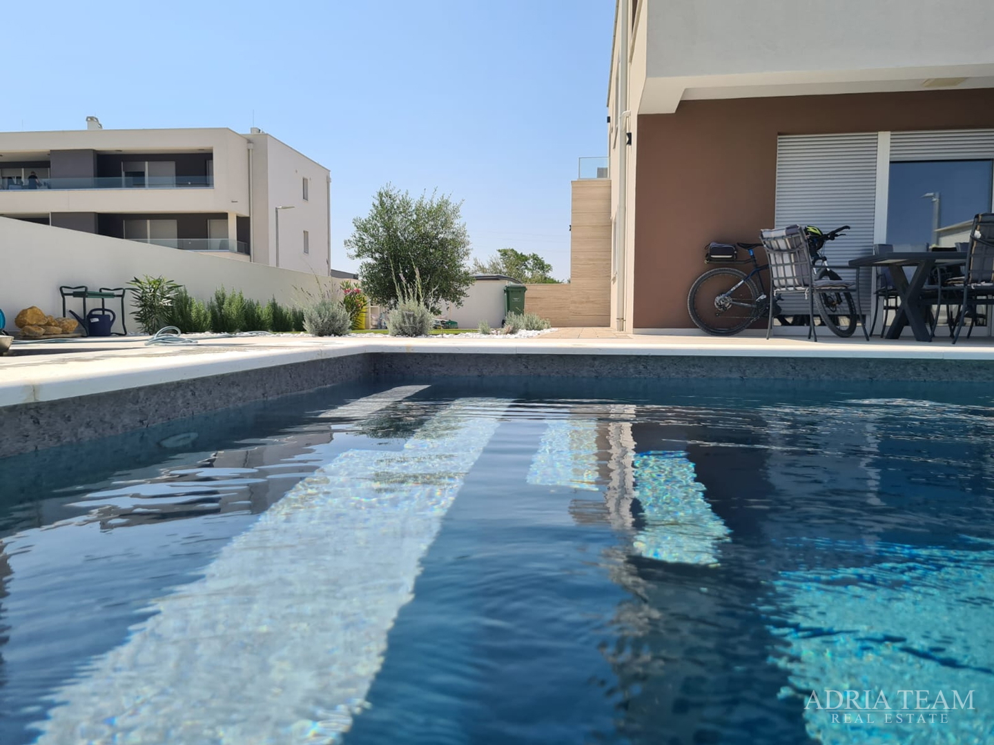 HERBSTAKTION! FERIENHAUS MIT POOL, 120 M VOM MEER ENTFERNT, NIN - ZADAR