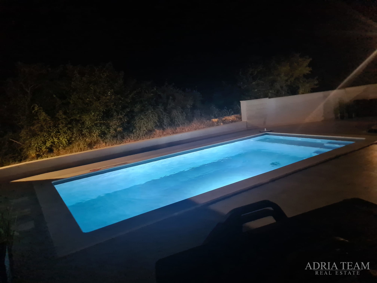 HERBSTAKTION! FERIENHAUS MIT POOL, 120 M VOM MEER ENTFERNT, NIN - ZADAR
