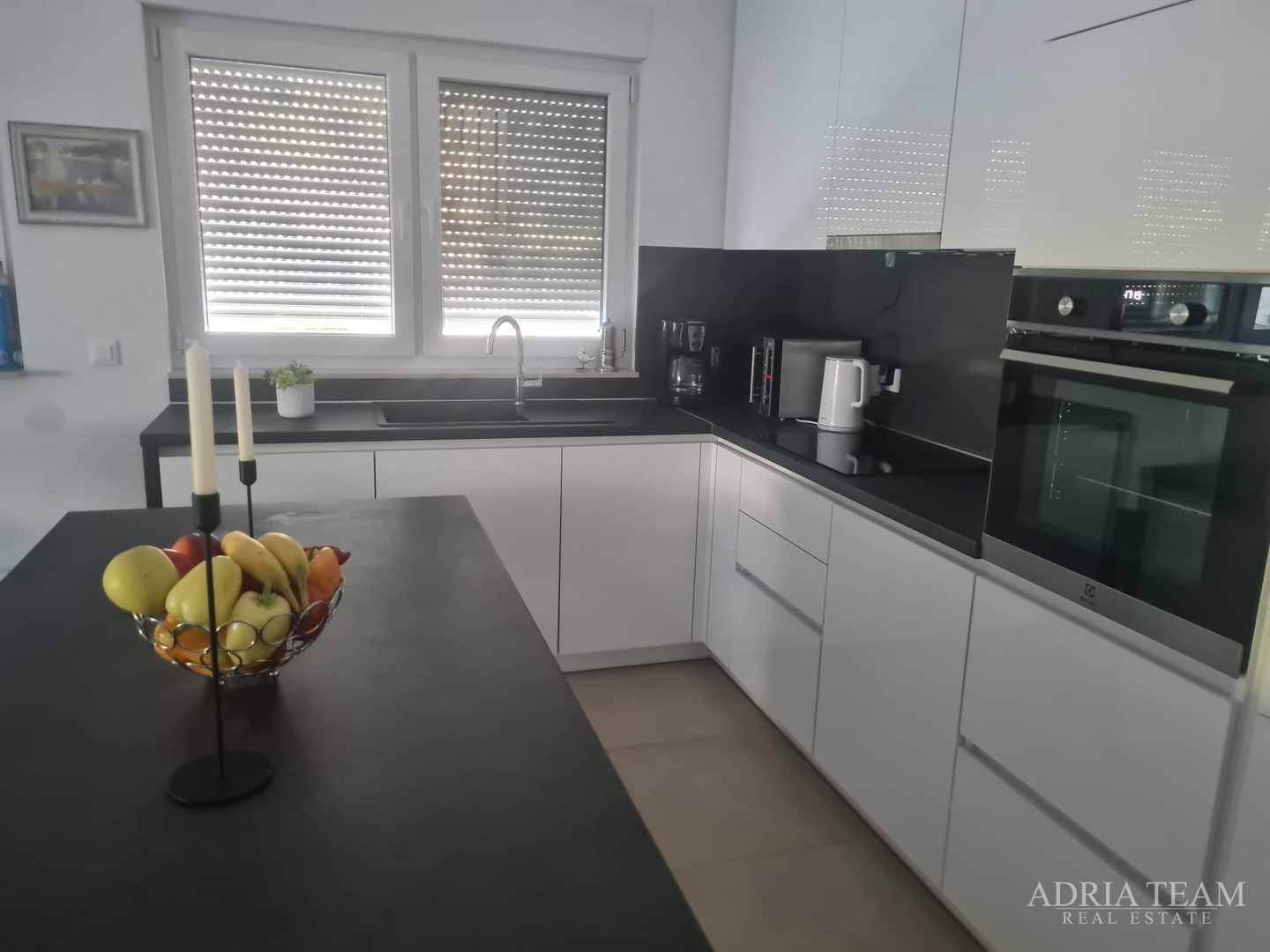 HERBSTAKTION! FERIENHAUS MIT POOL, 120 M VOM MEER ENTFERNT, NIN - ZADAR
