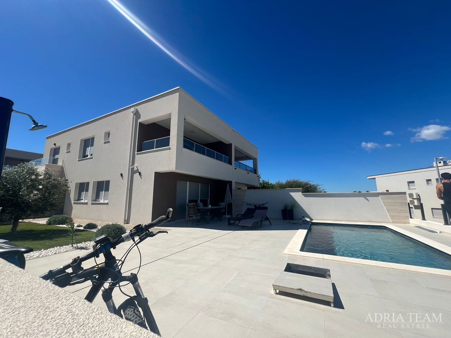 HERBSTAKTION! FERIENHAUS MIT POOL, 120 M VOM MEER ENTFERNT, NIN - ZADAR
