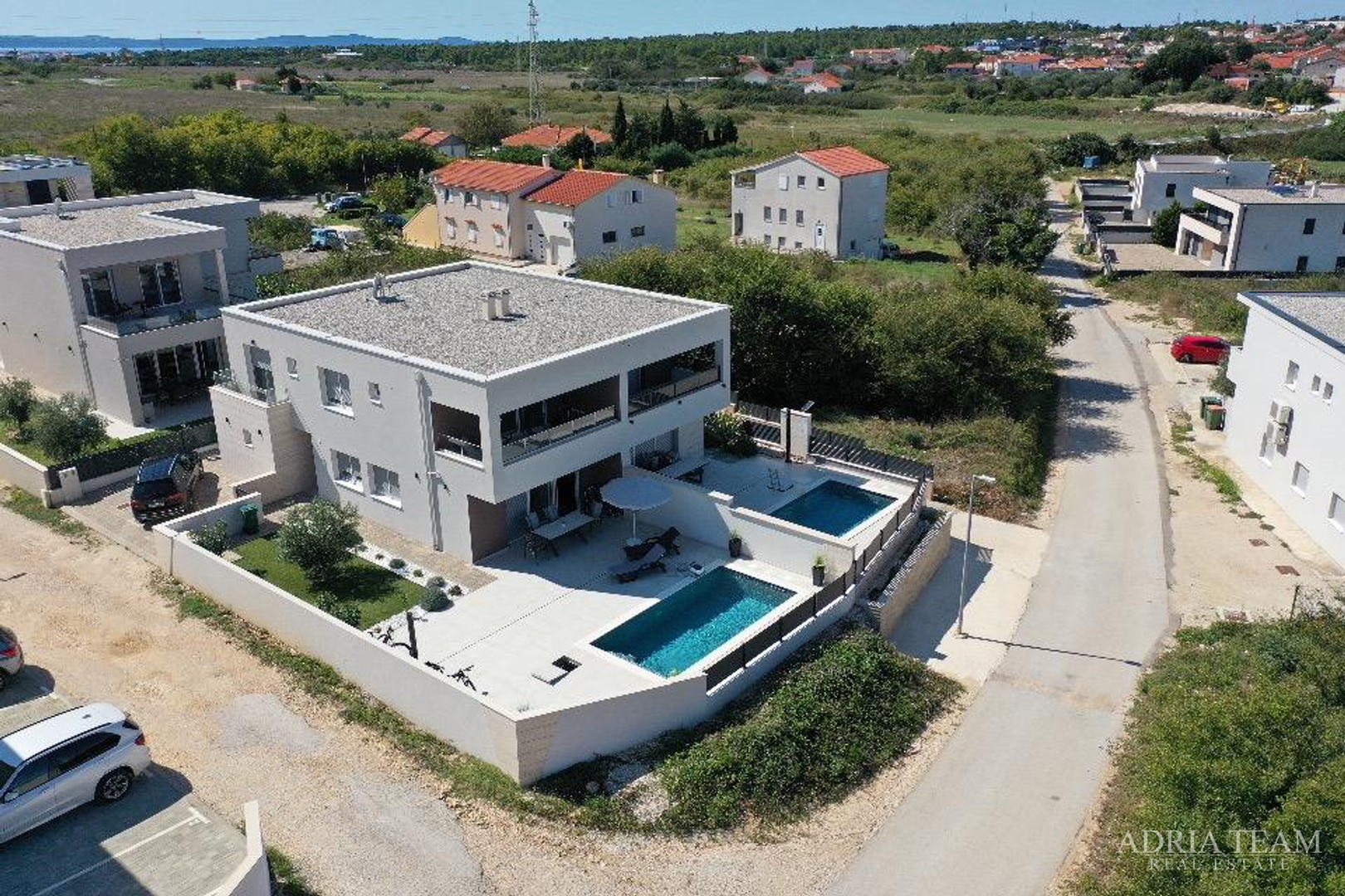 HERBSTAKTION! FERIENHAUS MIT POOL, 120 M VOM MEER ENTFERNT, NIN - ZADAR