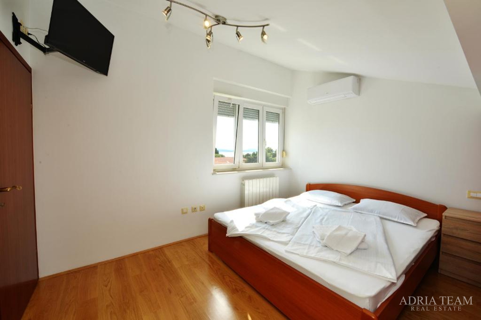 ZWEIETAGENWOHNUNG MIT AUFZUG UND MEERBLICK, NAHE ALLER EINRICHTUNGEN - RELJA, ZADAR