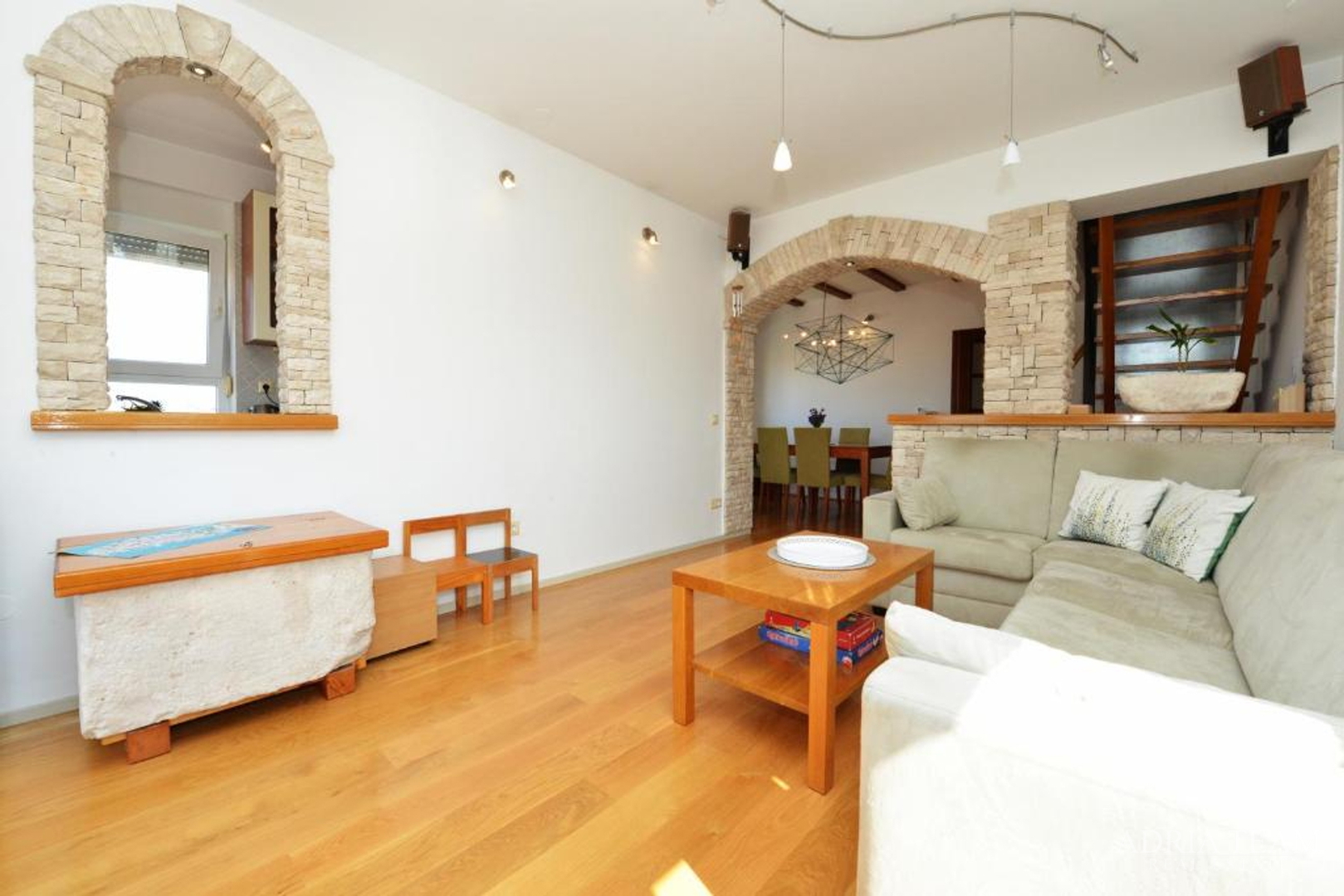 ZWEIETAGENWOHNUNG MIT AUFZUG UND MEERBLICK, NAHE ALLER EINRICHTUNGEN - RELJA, ZADAR