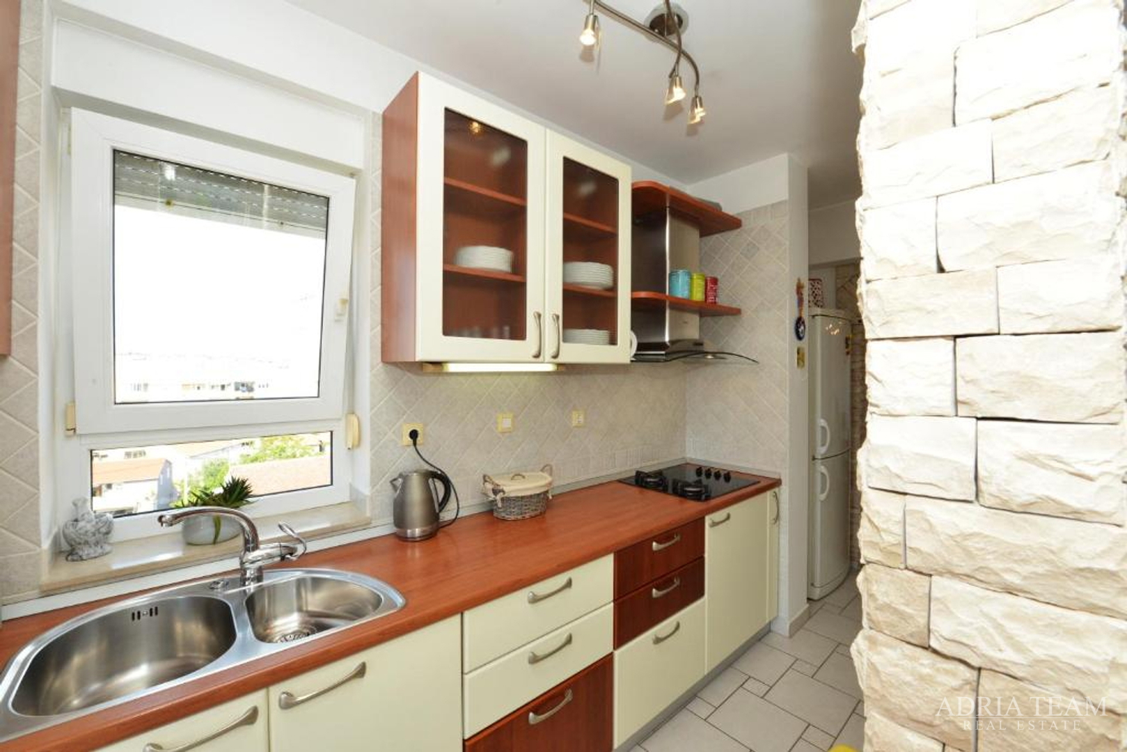 ZWEIETAGENWOHNUNG MIT AUFZUG UND MEERBLICK, NAHE ALLER EINRICHTUNGEN - RELJA, ZADAR