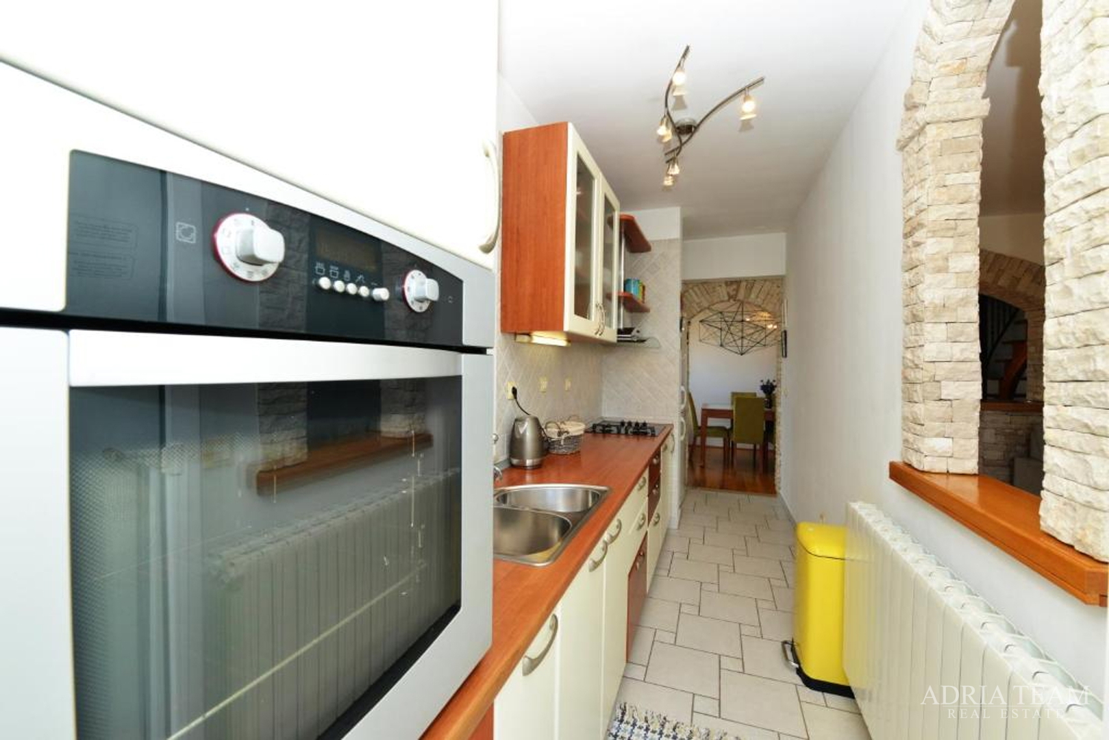 ZWEIETAGENWOHNUNG MIT AUFZUG UND MEERBLICK, NAHE ALLER EINRICHTUNGEN - RELJA, ZADAR