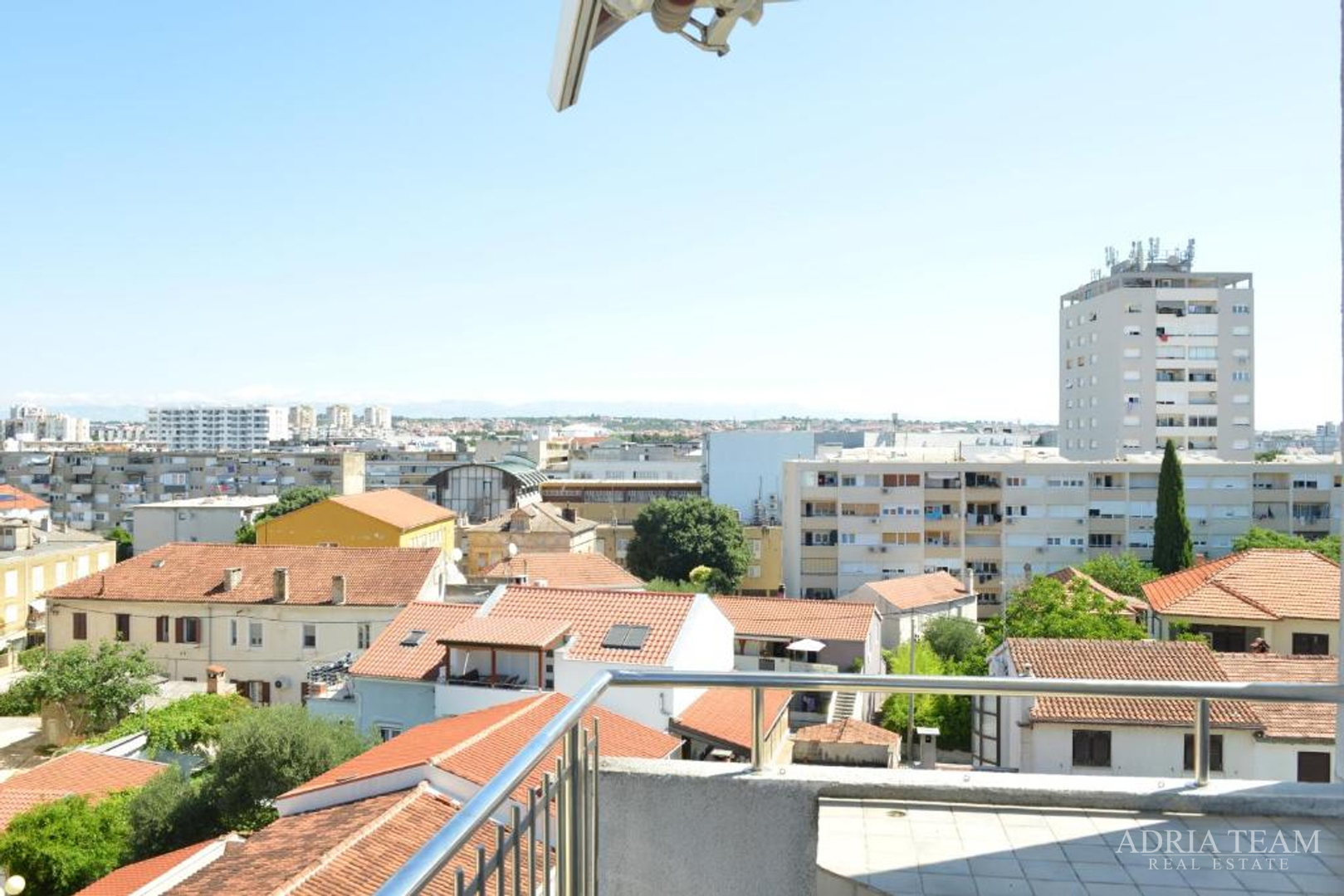 ZWEIETAGENWOHNUNG MIT AUFZUG UND MEERBLICK, NAHE ALLER EINRICHTUNGEN - RELJA, ZADAR