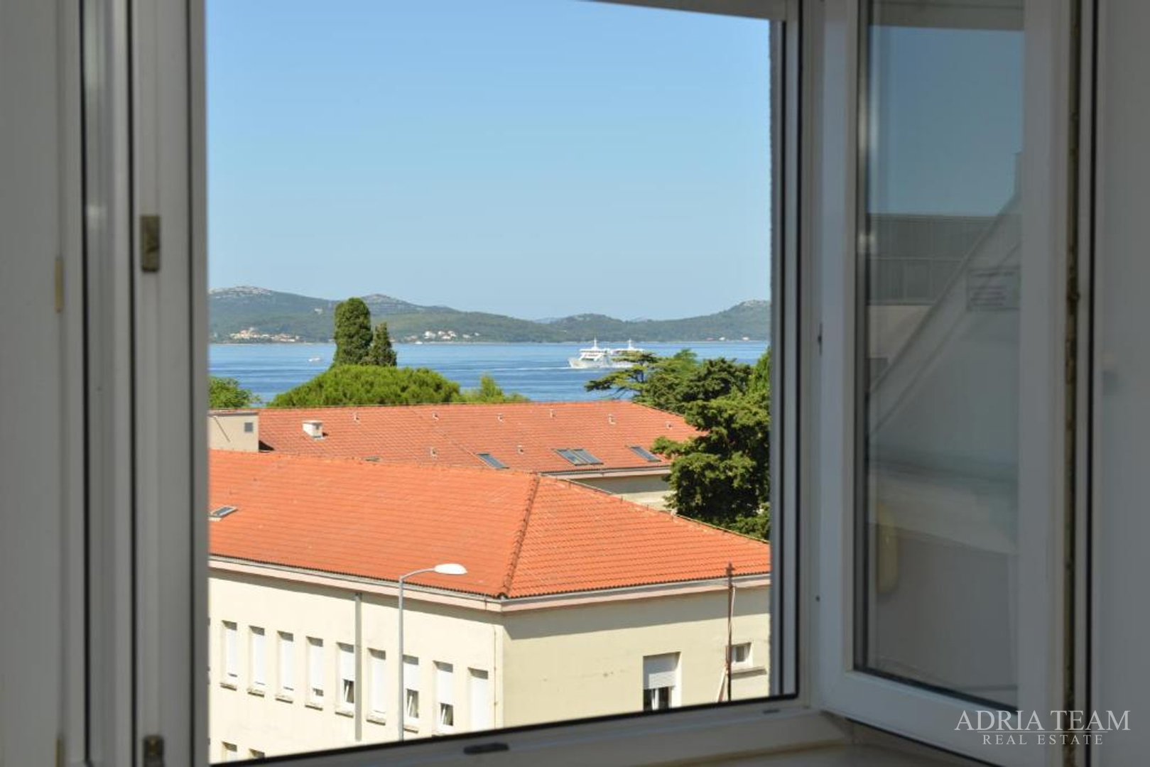 ZWEIETAGENWOHNUNG MIT AUFZUG UND MEERBLICK, NAHE ALLER EINRICHTUNGEN - RELJA, ZADAR