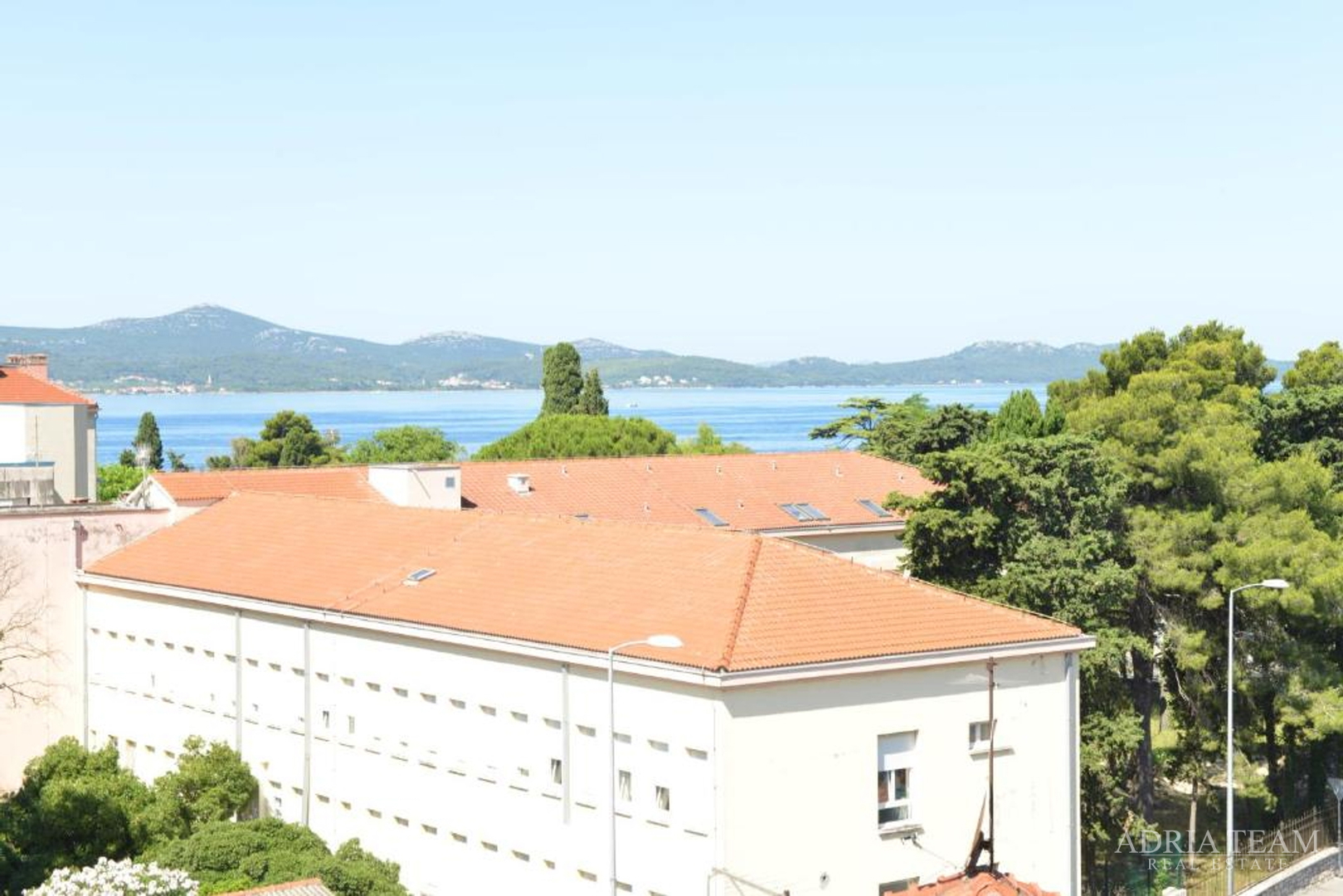 ZWEIETAGENWOHNUNG MIT AUFZUG UND MEERBLICK, NAHE ALLER EINRICHTUNGEN - RELJA, ZADAR