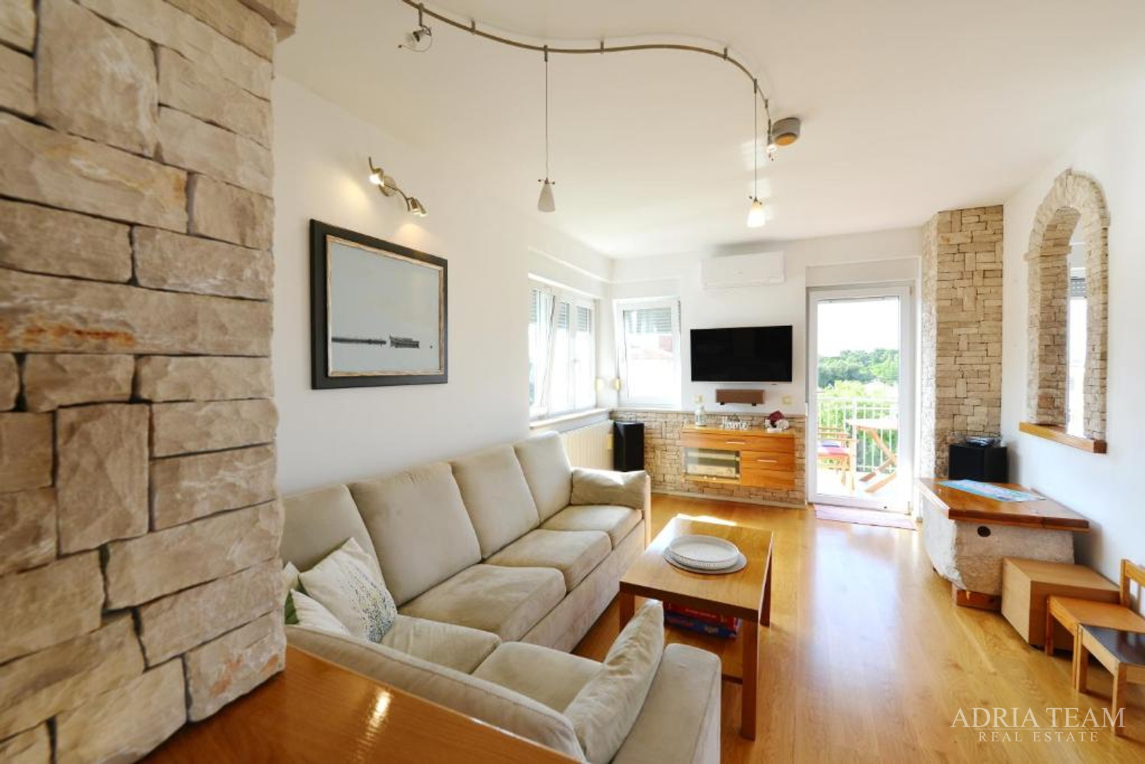 ZWEIETAGENWOHNUNG MIT AUFZUG UND MEERBLICK, NAHE ALLER EINRICHTUNGEN - RELJA, ZADAR