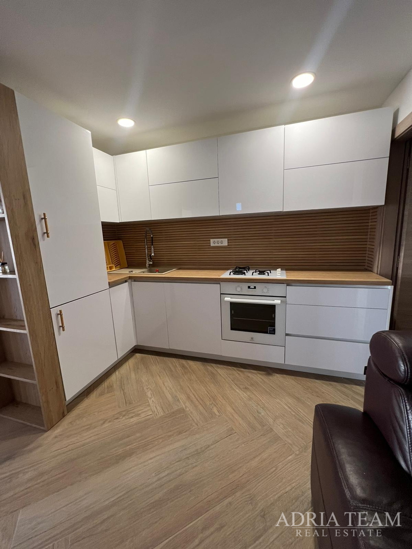 KUĆA S POGLEDOM NA MORE - VIR