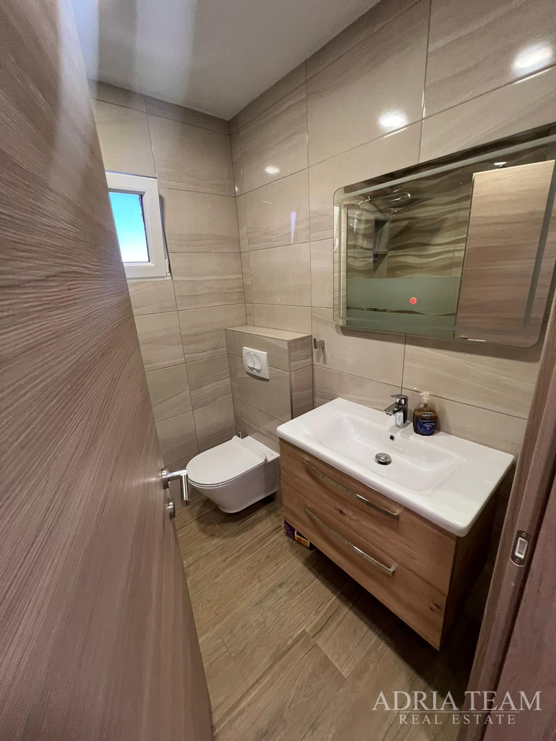 KUĆA S POGLEDOM NA MORE - VIR