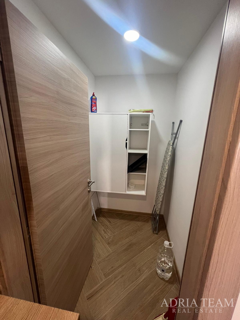 KUĆA S POGLEDOM NA MORE - VIR