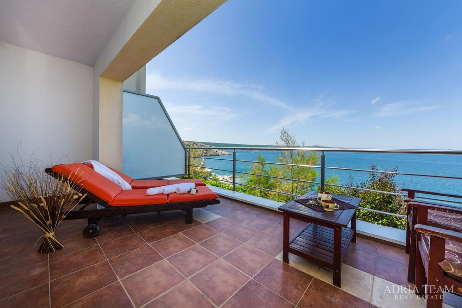 EXKLUSIV!!! HOTEL 3***, ERSTE MEERESLINIE, TOP-LAGE!