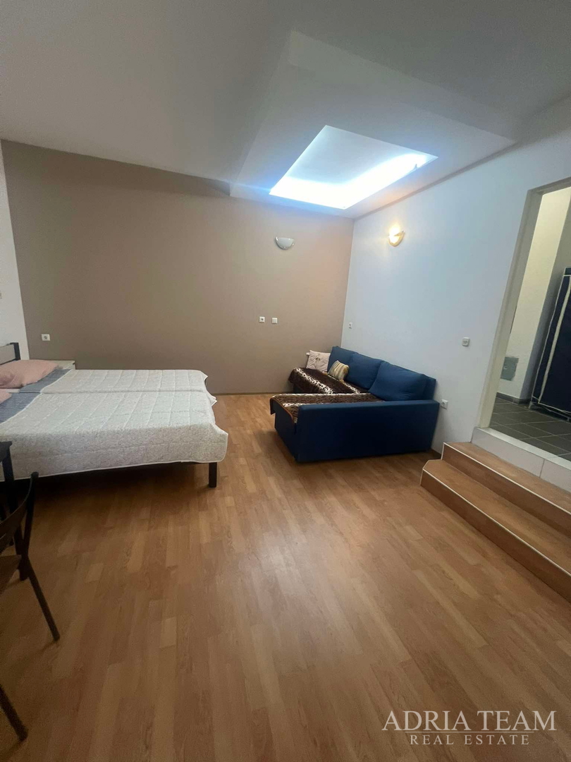 TOP LOCATION!! EXCELLENT OPPORTUNITY FOR COMMERCIAL OR RESIDENTIAL SPACE - ZADAR
