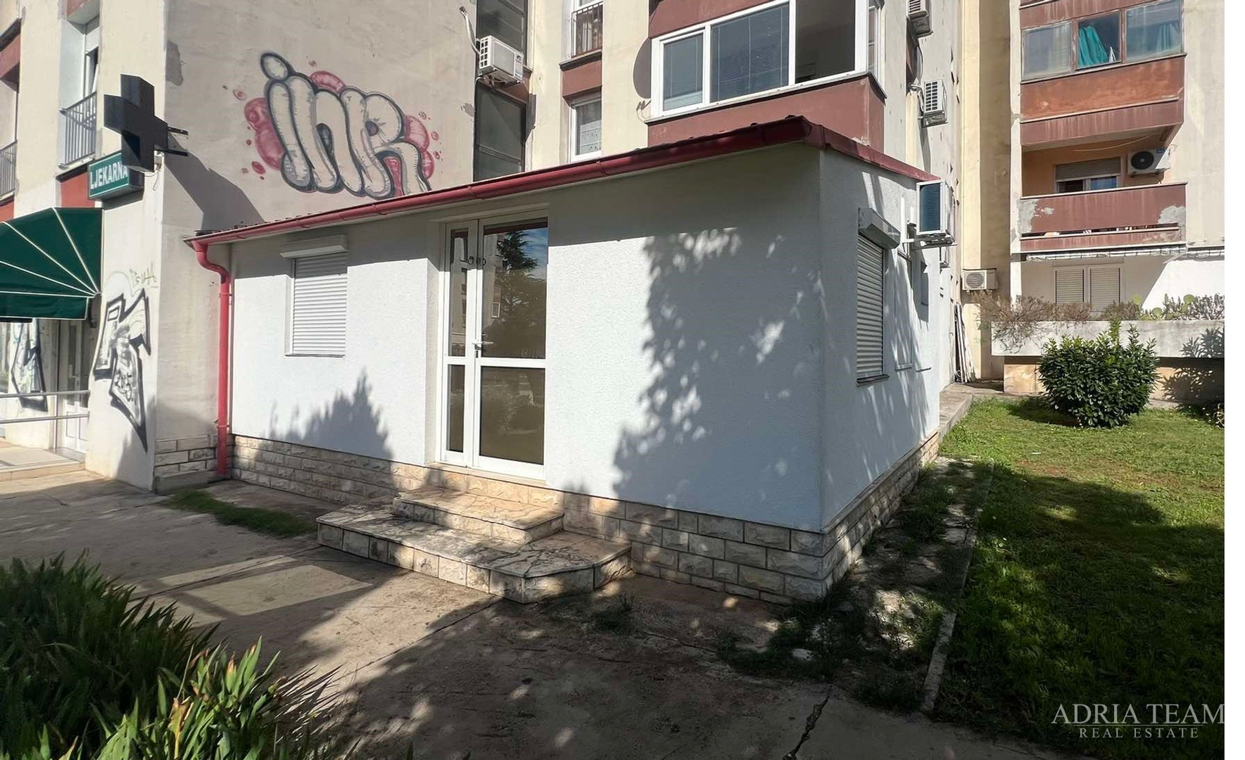 TOP LOCATION!! EXCELLENT OPPORTUNITY FOR COMMERCIAL OR RESIDENTIAL SPACE - ZADAR