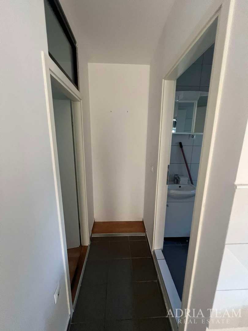 TOP LOCATION!! EXCELLENT OPPORTUNITY FOR COMMERCIAL OR RESIDENTIAL SPACE - ZADAR