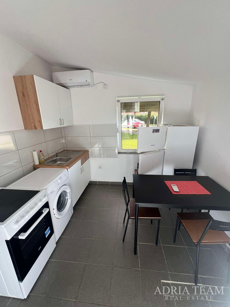 TOP POZICIJA!! IZVRSNA PRILIKA ZA POSLOVNI ILI STAMBENI PROSTOR -  ZADAR