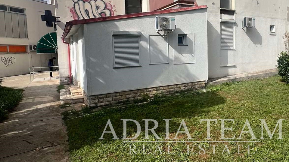 Commercial Property, 71 m2, For Sale, Zadar